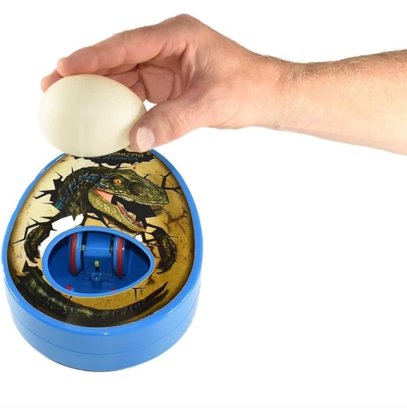 DinoMazing Egg Decorator with 2 Additional Dino Eggs - Picture 5 of 14